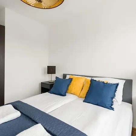 Dabrowskiego By Renters * Poznan