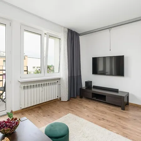 아파트 Dabrowskiego By Renters *