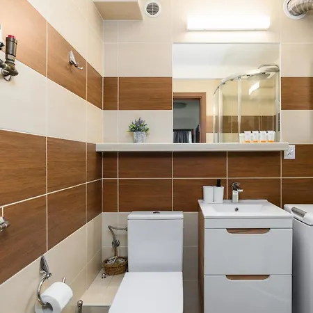 아파트 Dabrowskiego By Renters